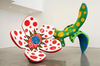 <p>Yayoi Kusama, Flowers That Bloom at Midnight, 2009. Fiberglass reinforced plastic, urethane paint. Collection of the artist. Installation view at Gagosian Gallery, Los Angeles. © Yayoi Kusama, Yayoi Kusama Studio Inc. Courtesy of Gagosian Gallery / Ota Fine Arts, Tokyo.</p>