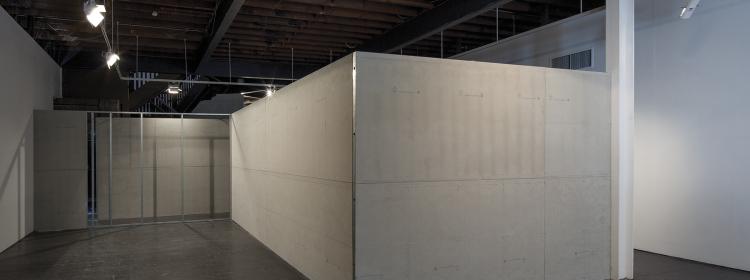 Build Wall, 2014. Concrete sheet and steel walls, 30 running metres. Photograph Andrew Curtis. 