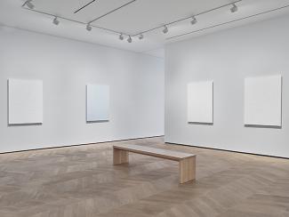 Chung Sang-Hwa: Seven Paintings. Installation view, Lévy Gorvy, London, 2017.
